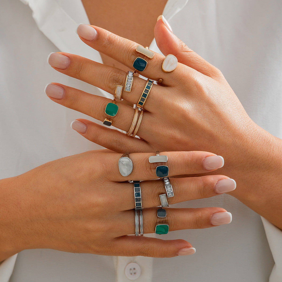Women's Set of 6 Gold Tone or Silver Tone Alloy Ring Set
