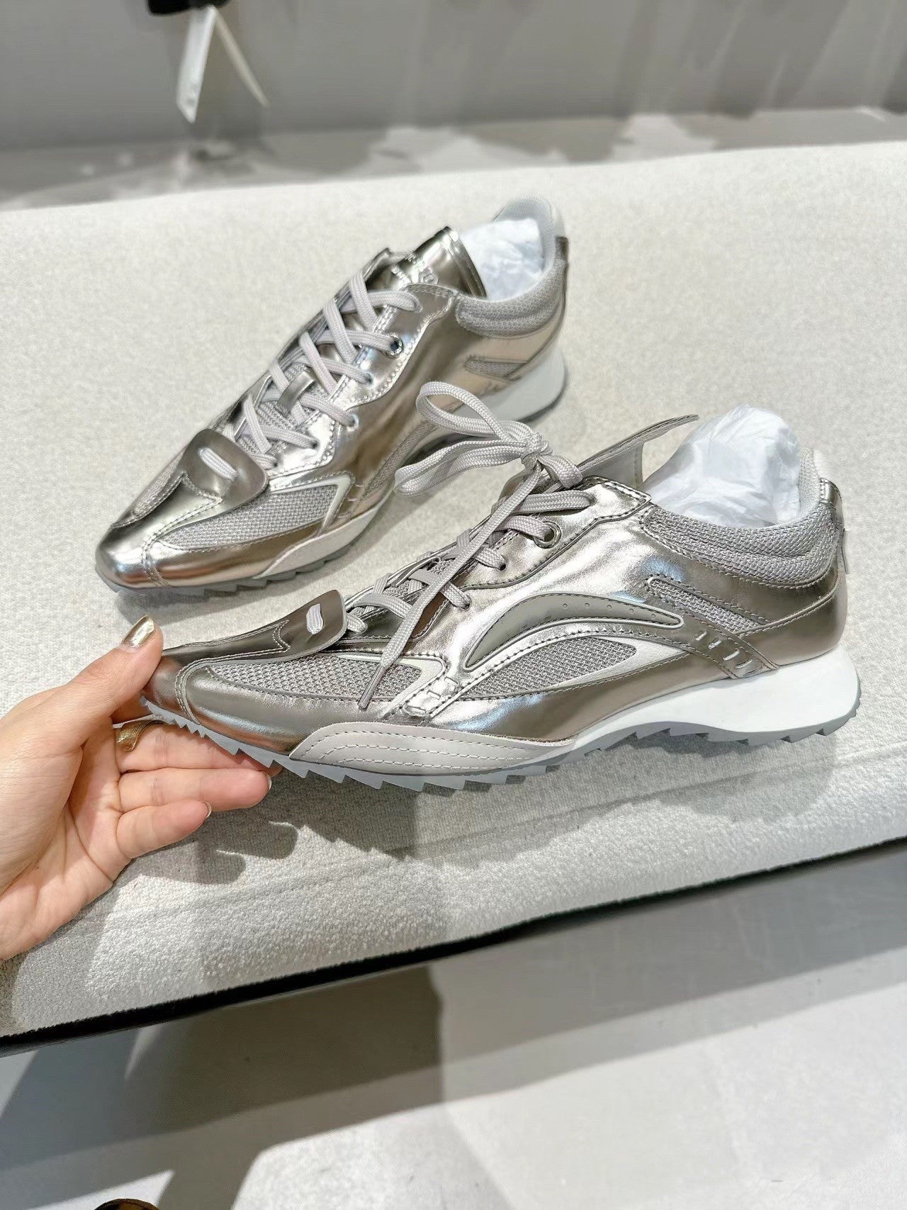 Women's Metallic Silver Thick Sole Pointy Toe Athletic Shoes