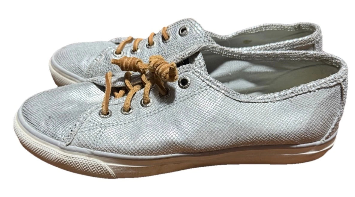 Women’s 8M Sperry Metallic Silver Leather Sneakers STS94858