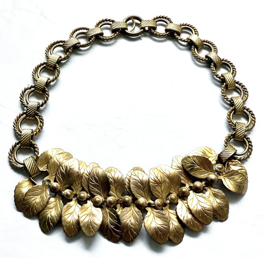 Vintage 1930s Leaf Collar Necklace Chain with Etched Brass Gilded Metal Leaves