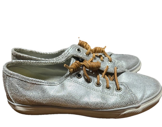 Women’s 8M Sperry Metallic Silver Leather Sneakers STS94858
