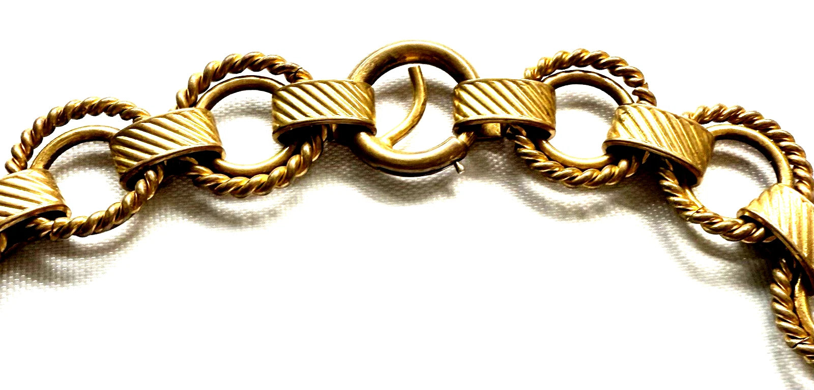 Vintage 1930s Leaf Collar Necklace Chain with Etched Brass Gilded Metal Leaves